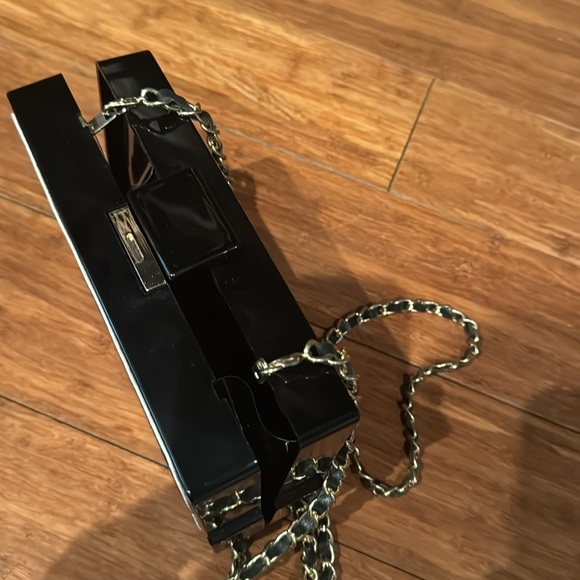 fun cassette tape purse - Picture 3 of 6